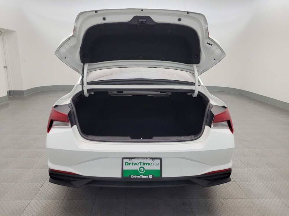 2021 Hyundai Elantra in Mesa, AZ 85210 - 18101613 29