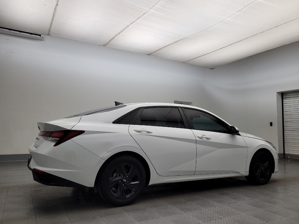 2021 Hyundai Elantra in Mesa, AZ 85210 - 18101613 10