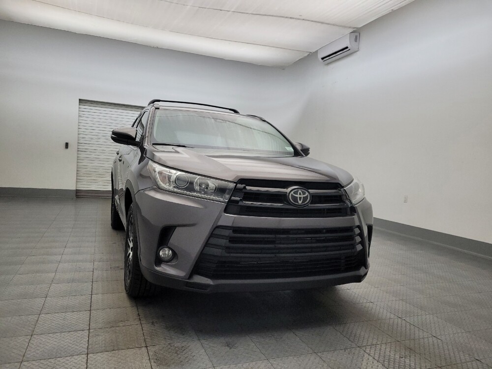 2018 Toyota Highlander in Mesa, AZ 85210 - 18101615 14