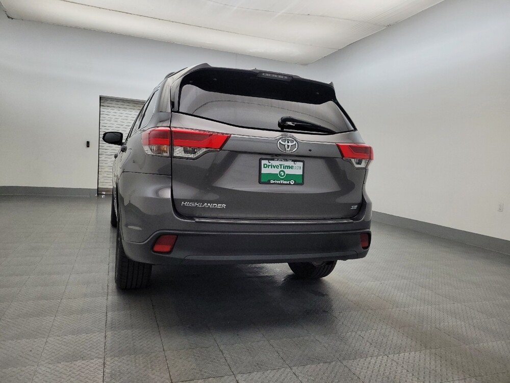 2018 Toyota Highlander in Mesa, AZ 85210 - 18101615 6