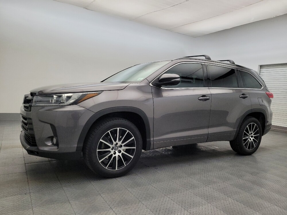 2018 Toyota Highlander in Mesa, AZ 85210 - 18101615 2