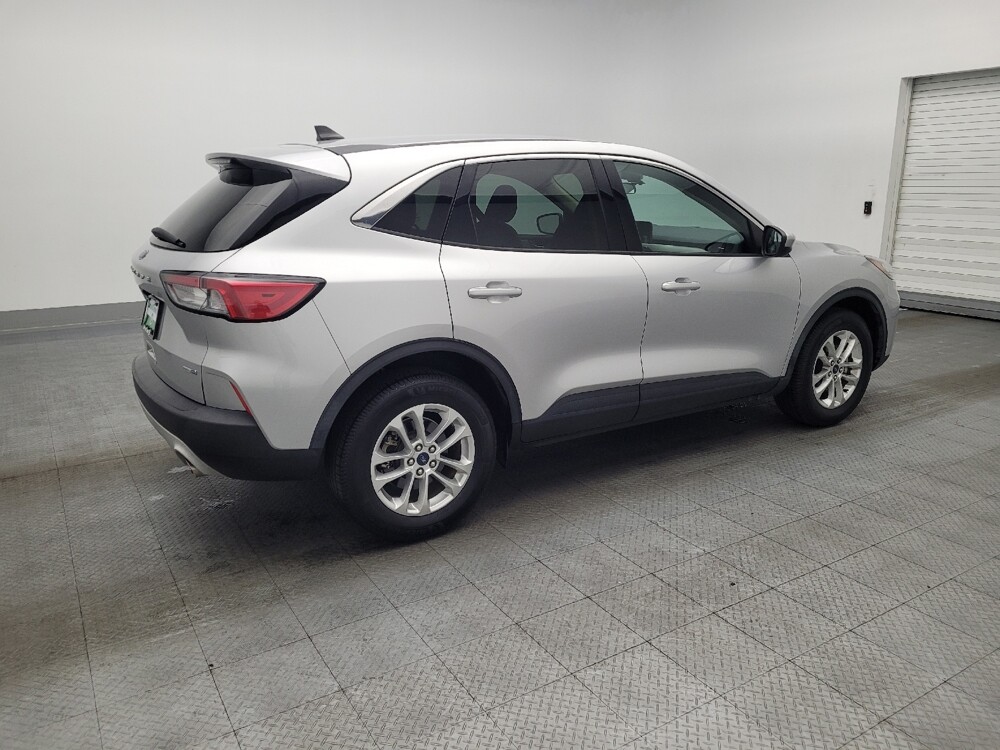 2020 Ford Escape in Gainesville, FL 32609 - 18101634 10