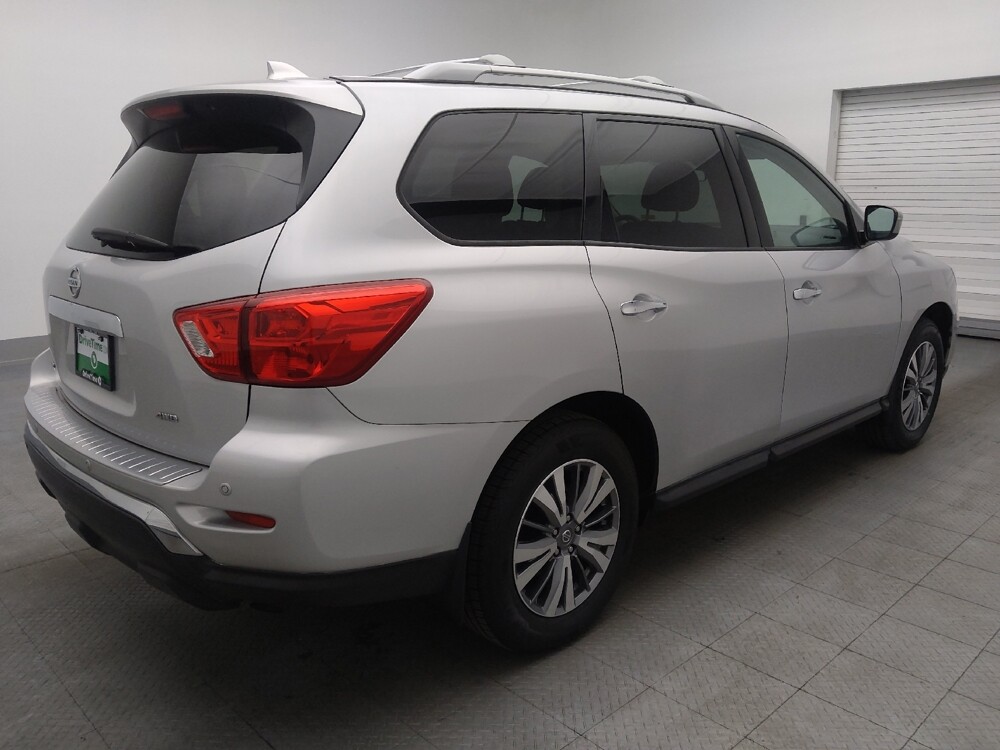 2020 Nissan Pathfinder in Gainesville, FL 32609 - 18101635 9