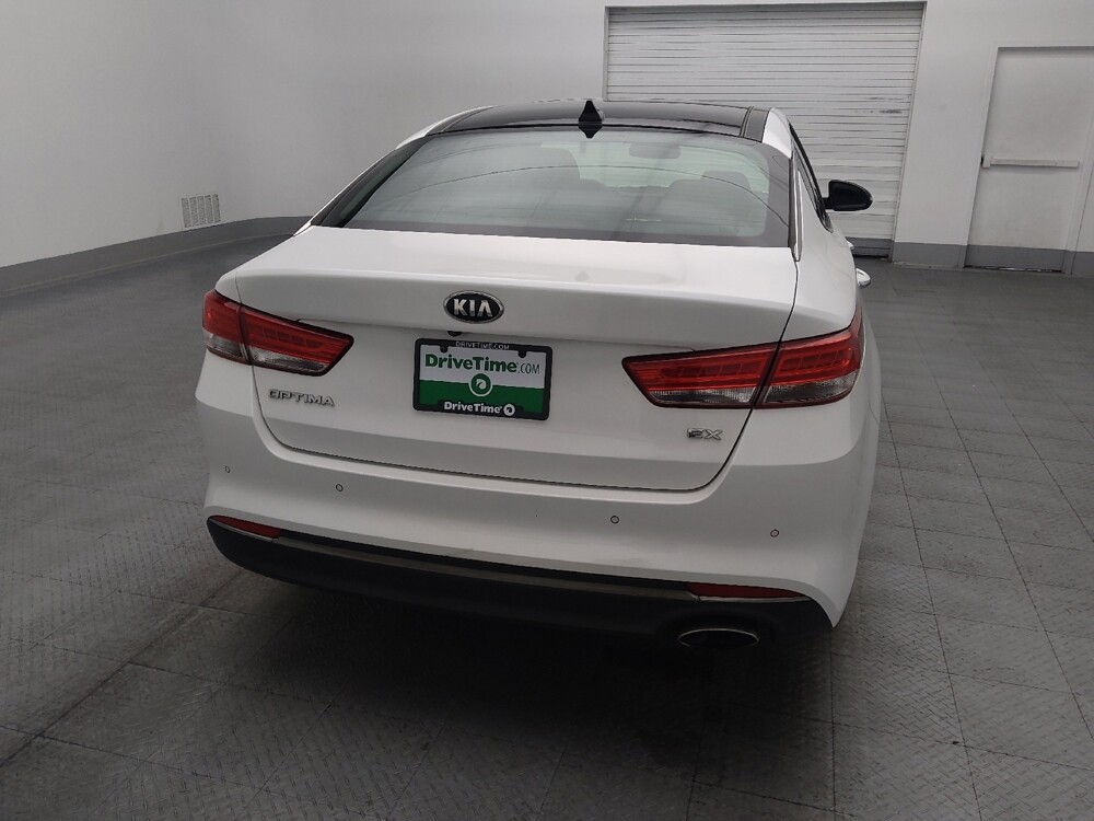 2018 Kia Optima in Orlando, FL 32808 - 18101639 7