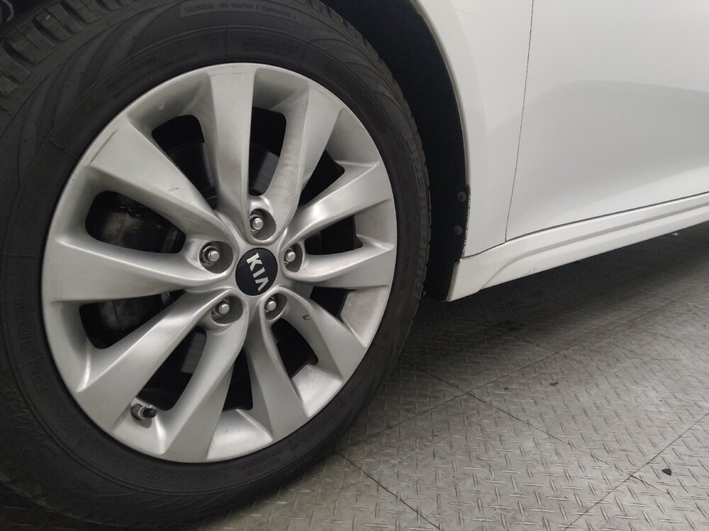 2018 Kia Optima in Orlando, FL 32808 - 18101639 31