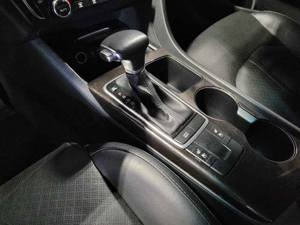 2018 Kia Optima in Orlando, FL 32808 - 18101639 26