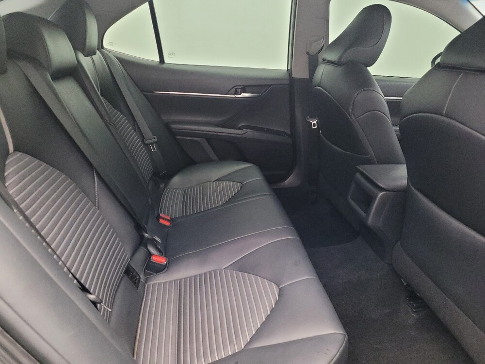 2018 Toyota Camry in Sanford, FL 32773 - 18101641 19