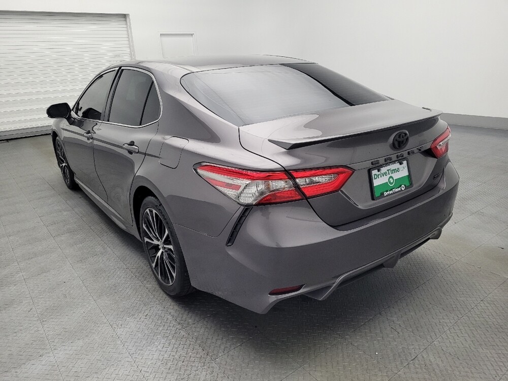 2018 Toyota Camry in Sanford, FL 32773 - 18101641 5