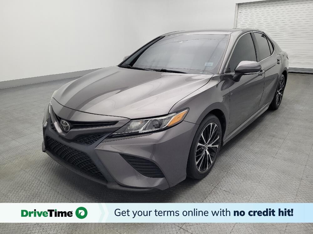 2018 Toyota Camry in Sanford, FL 32773 - 18101641