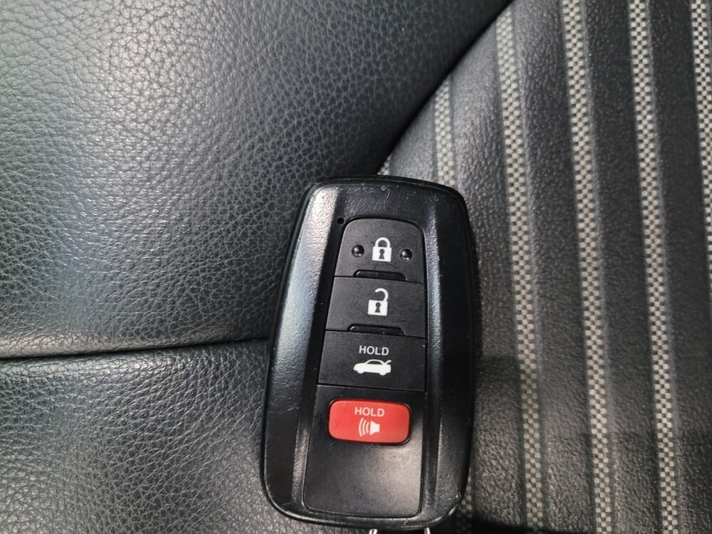 2018 Toyota Camry in Sanford, FL 32773 - 18101641 32