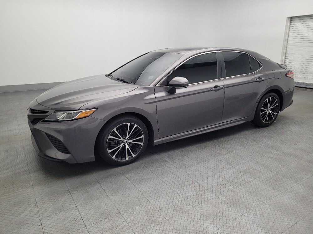 2018 Toyota Camry in Sanford, FL 32773 - 18101641 2