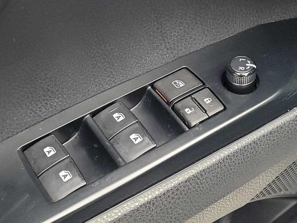 2018 Toyota Camry in Sanford, FL 32773 - 18101641 27