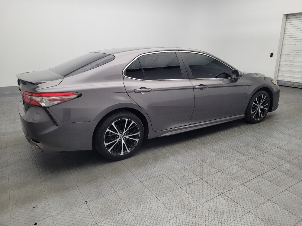 2018 Toyota Camry in Sanford, FL 32773 - 18101641 10