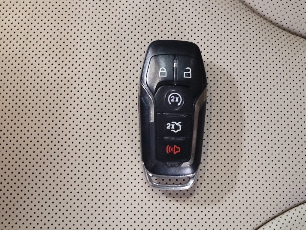 2016 Lincoln MKX in Orlando, FL 32808 - 18101644 32