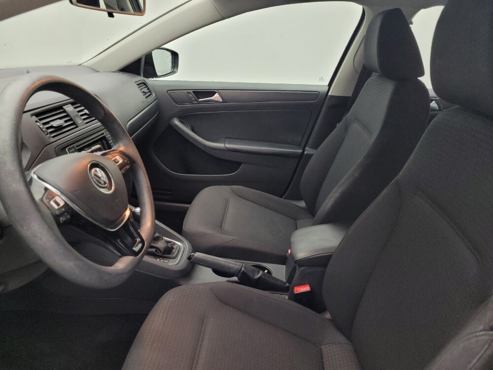 2016 Volkswagen Jetta in Raleigh, NC 27604 - 18101656 17