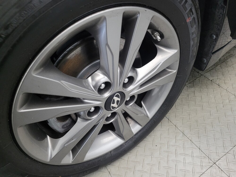 2018 Hyundai Elantra in Allentown, PA 18103 - 18101657 31