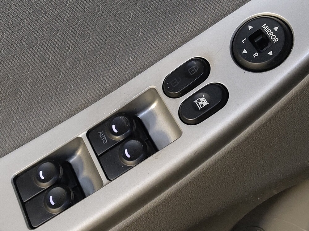 2014 Hyundai Accent in Greensboro, NC 27407 - 18101659 27