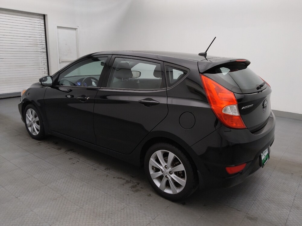 2014 Hyundai Accent in Greensboro, NC 27407 - 18101659 3