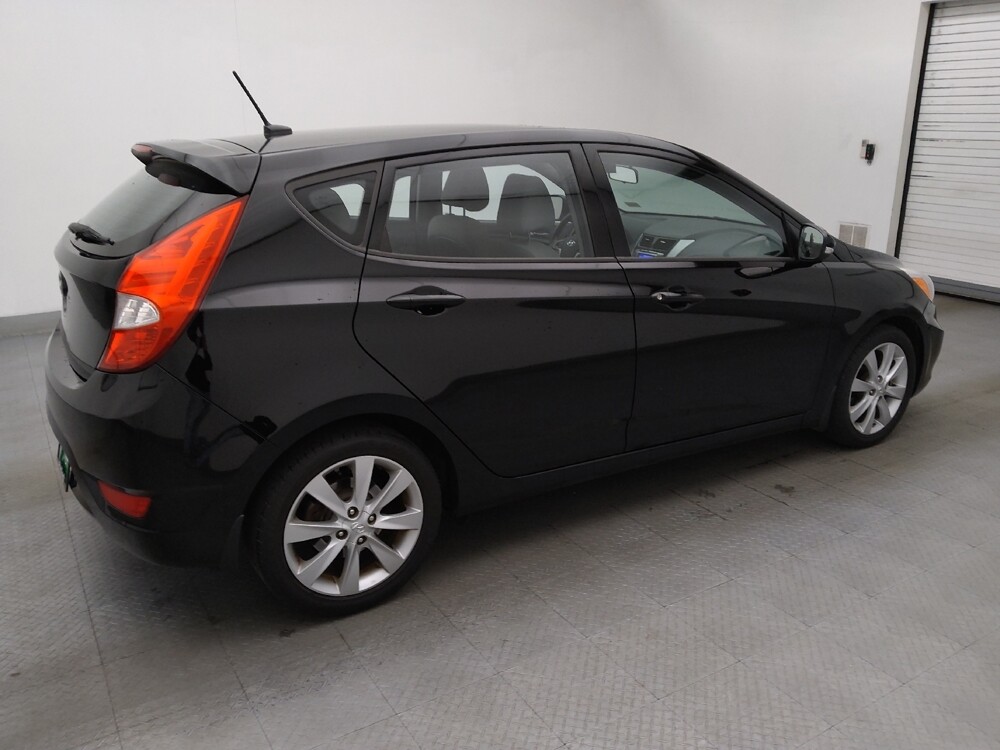 2014 Hyundai Accent in Greensboro, NC 27407 - 18101659 10