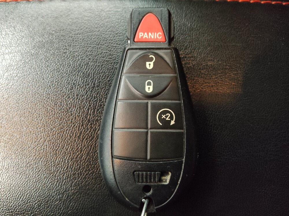 2015 Jeep Cherokee in Lakewood, CO 80215 - 18101666 32