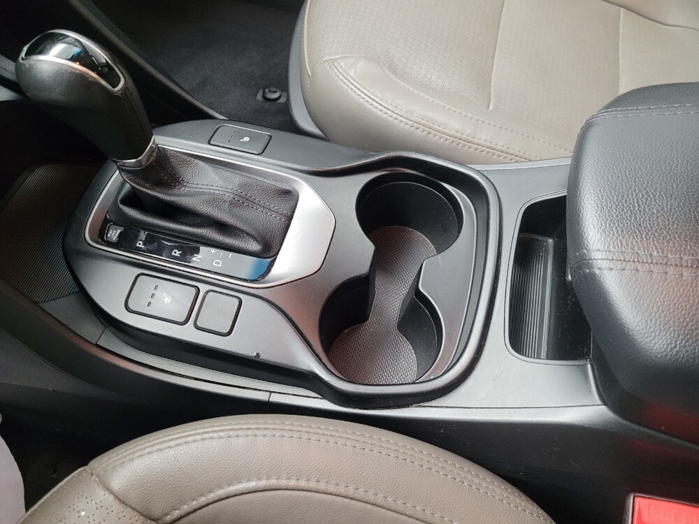 2016 Hyundai Santa Fe in Memphis, TN 38128 - 18101680 26