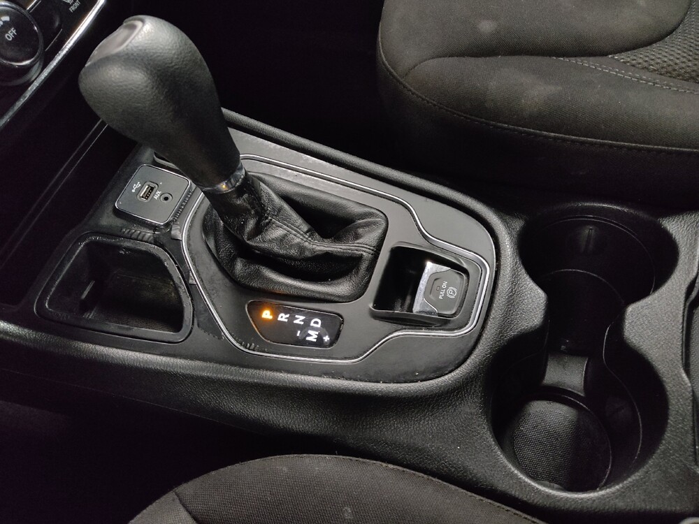 2019 Jeep Cherokee in Houston, TX 77074 - 18101692 26