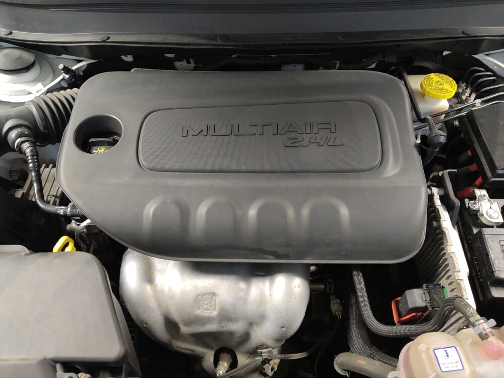 2019 Jeep Cherokee in Houston, TX 77074 - 18101692 30