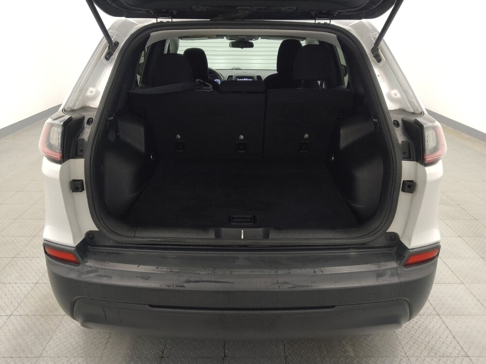 2019 Jeep Cherokee in Houston, TX 77074 - 18101692 29