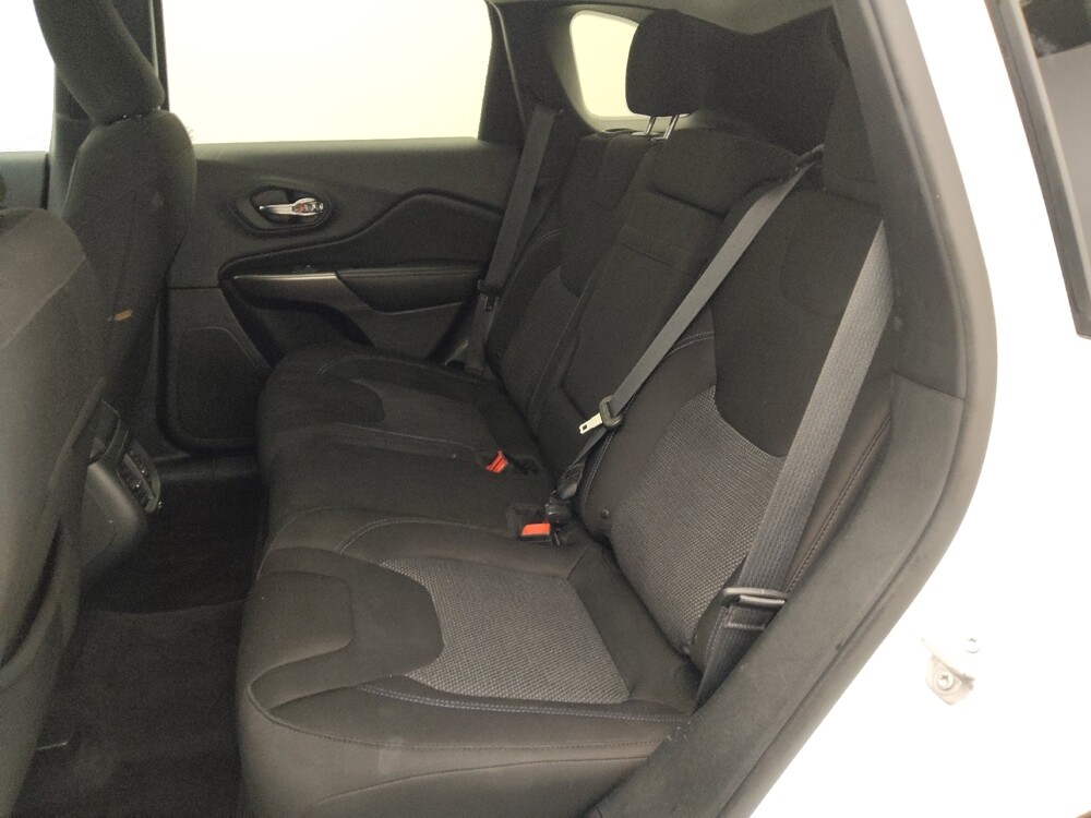 2019 Jeep Cherokee in Houston, TX 77074 - 18101692 18