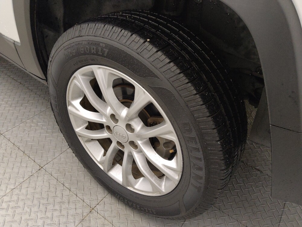 2019 Jeep Cherokee in Houston, TX 77074 - 18101692 31