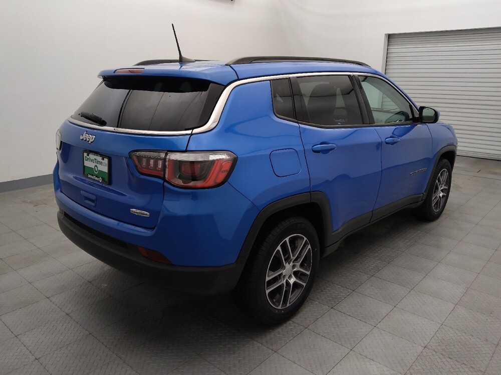 2018 Jeep Compass in Houston, TX 77074 - 18101694 9