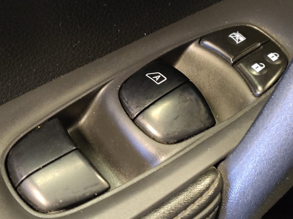 2018 Nissan Rogue in Houston, TX 77060 - 18101701 27