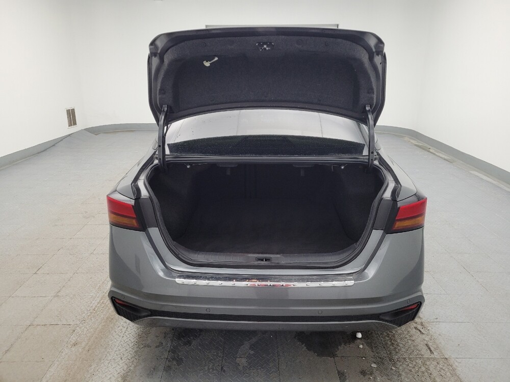 2021 Nissan Altima in Miamisburg, OH 45342 - 18101711 29