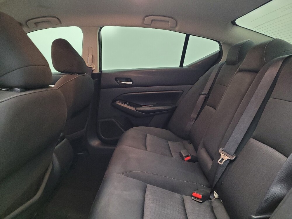 2021 Nissan Altima in Miamisburg, OH 45342 - 18101711 18