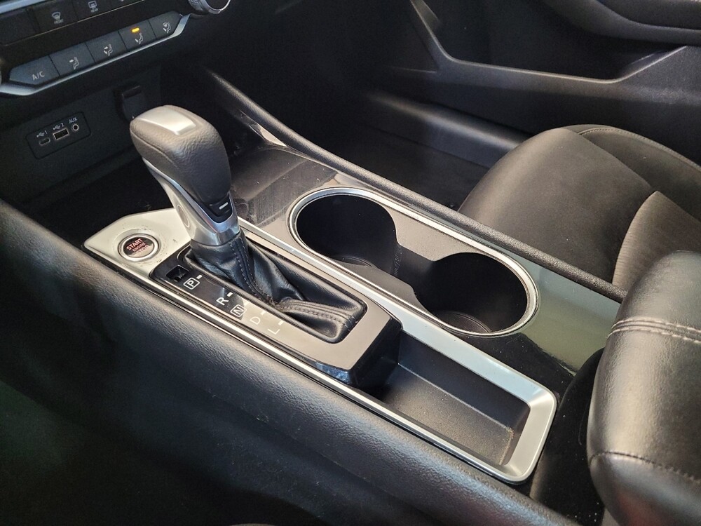 2021 Nissan Altima in Miamisburg, OH 45342 - 18101711 26