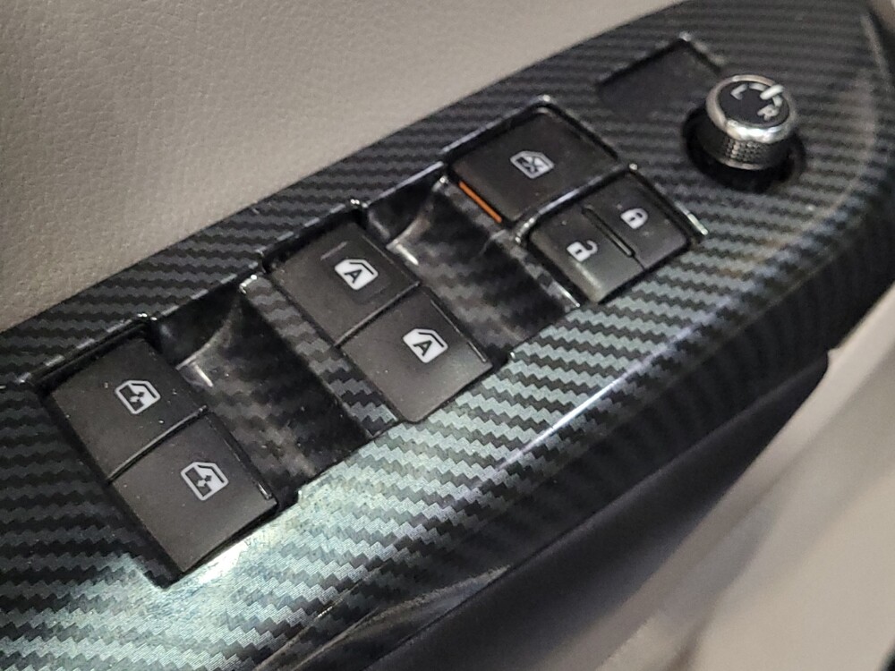 2019 Toyota Highlander in Allentown, PA 18103 - 18101715 27