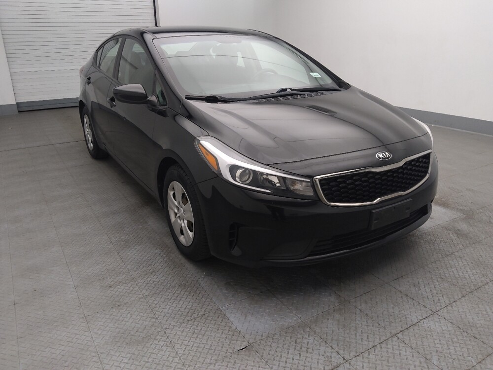 2017 Kia Forte in Gladstone, MO 64118 - 18101744 13