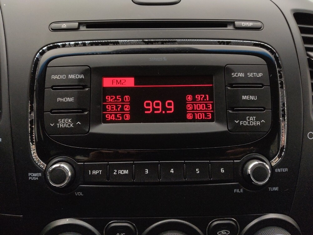 2017 Kia Forte in Gladstone, MO 64118 - 18101744 25