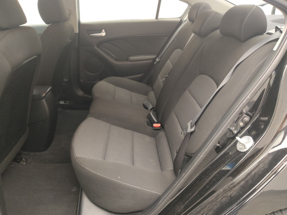 2017 Kia Forte in Gladstone, MO 64118 - 18101744 18