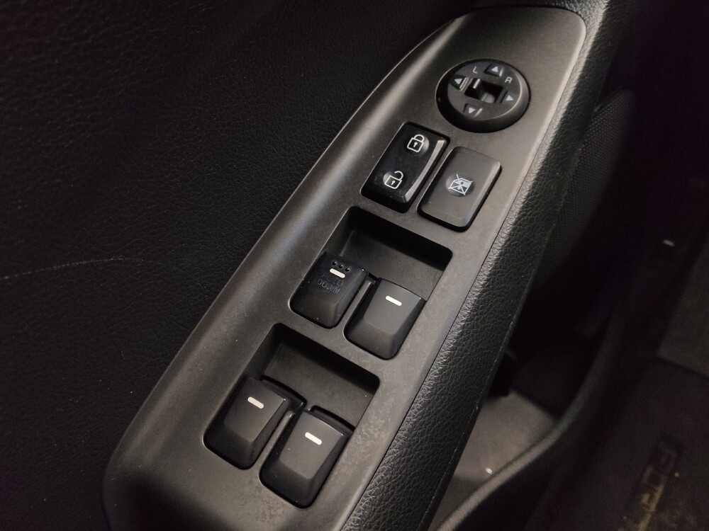 2017 Kia Forte in Gladstone, MO 64118 - 18101744 27