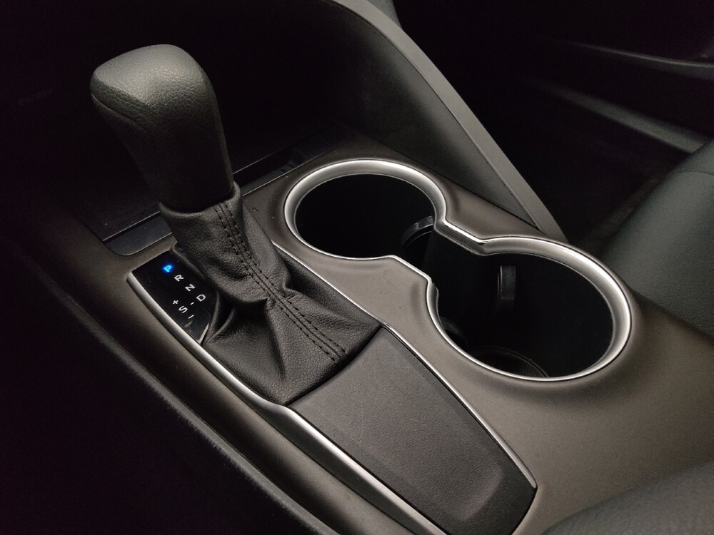 2021 Toyota Camry in St. Louis, MO 63136 - 18101745 26