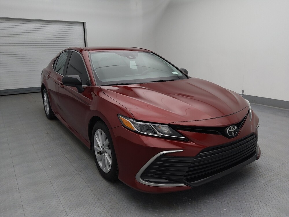 2021 Toyota Camry in St. Louis, MO 63136 - 18101745 13