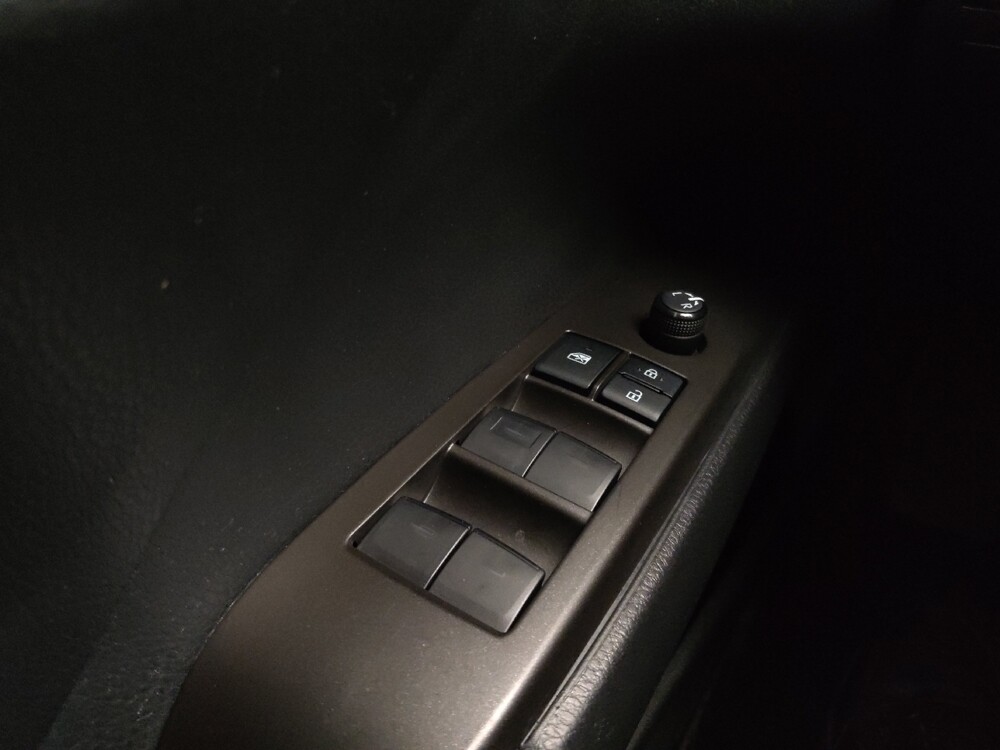 2021 Toyota Camry in St. Louis, MO 63136 - 18101745 27