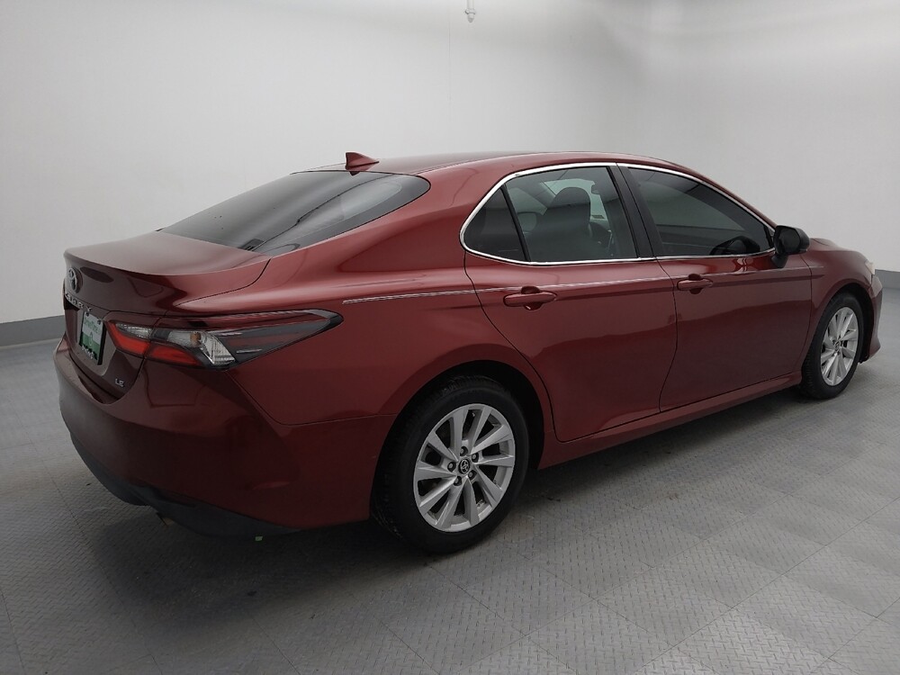 2021 Toyota Camry in St. Louis, MO 63136 - 18101745 10