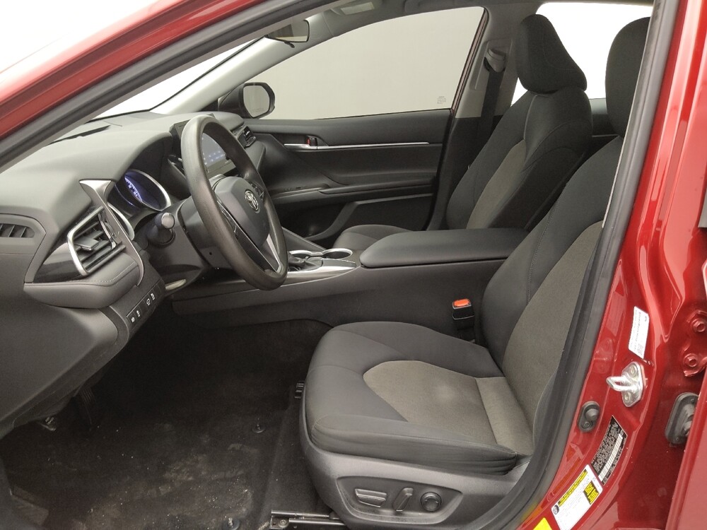 2021 Toyota Camry in St. Louis, MO 63136 - 18101745 17