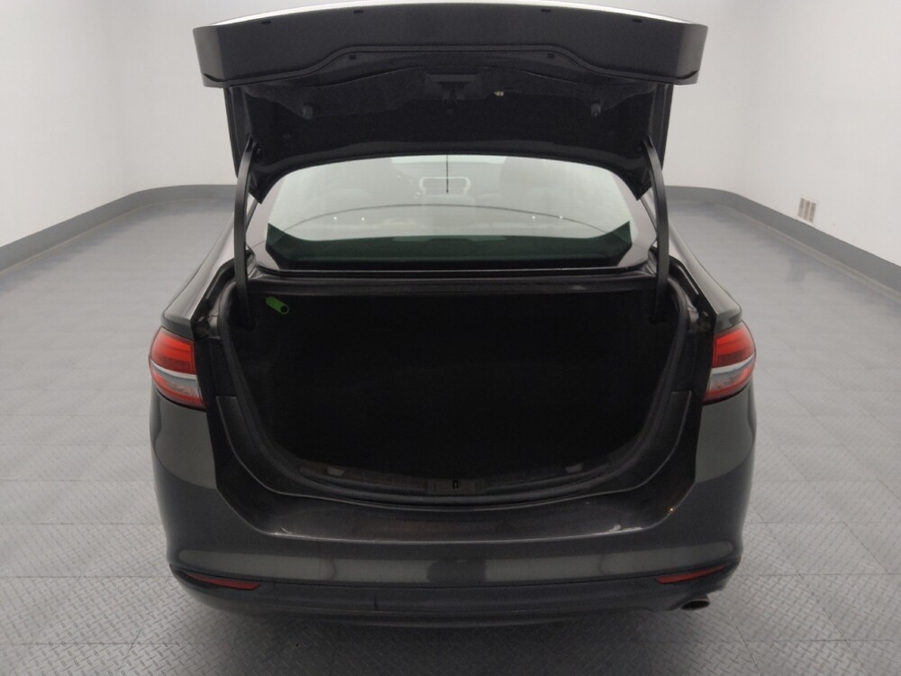 2018 Ford Fusion in Springfield, MO 65807 - 18101746 29