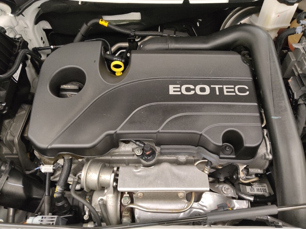 2021 Chevrolet Equinox in Springfield, MO 65807 - 18101747 30