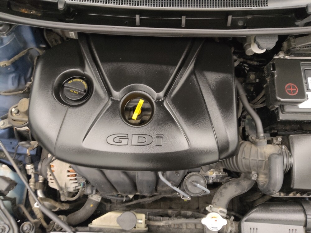 2016 Hyundai Elantra in Springfield, MO 65807 - 18101750 30