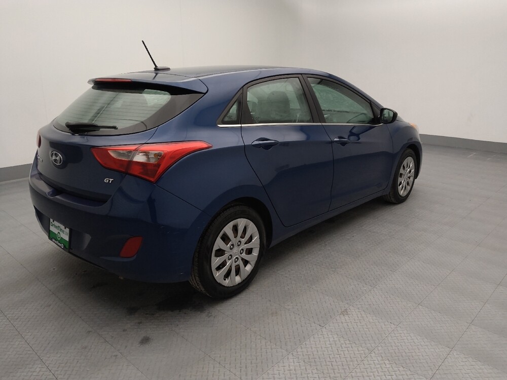 2016 Hyundai Elantra in Springfield, MO 65807 - 18101750 9