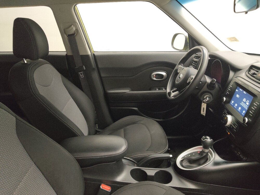 2019 Kia Soul in Des Moines, IA 50310 - 18101756 21